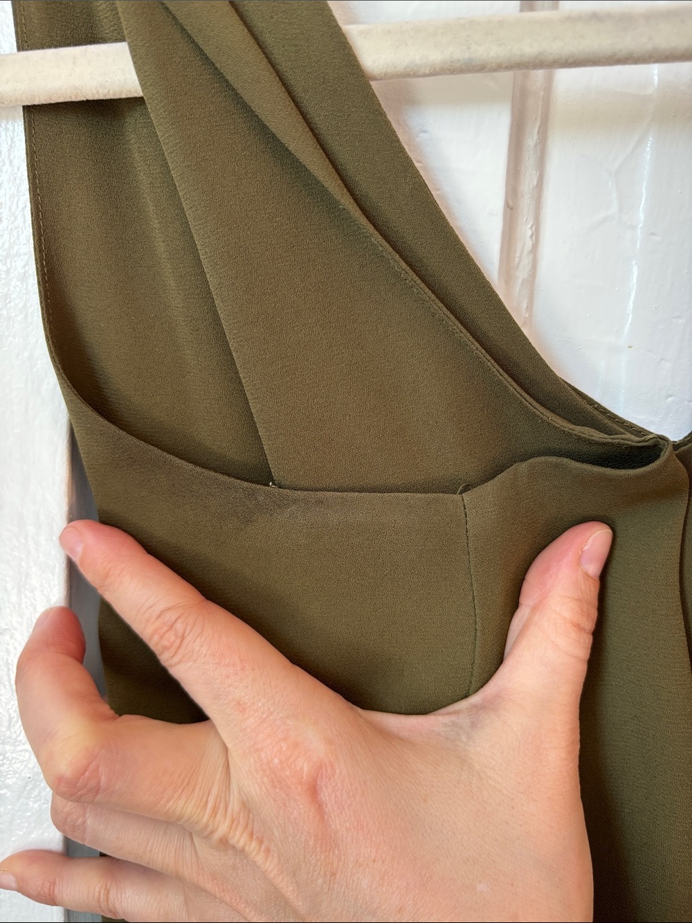 Ann Taylor Factory Olive V-Neck Sleeveless Top - Picture 8 of 8
